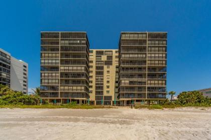 501 Shores of Madeira - image 7