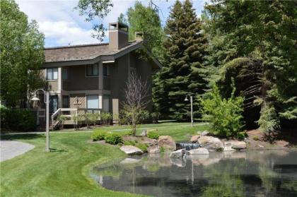 Villager Condominium with access to Sun Valley pool. hot tub tennis and golf Sun Valley Idaho