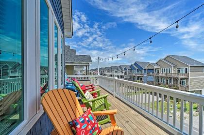 Charming Surf City Home with Elevator Walk to Beach