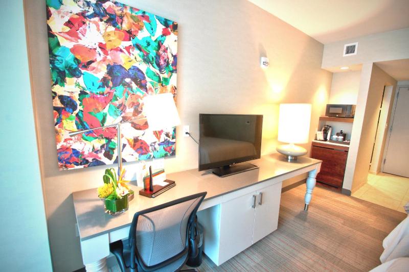 Hilton Garden Inn Miami Dolphin Mall - image 4