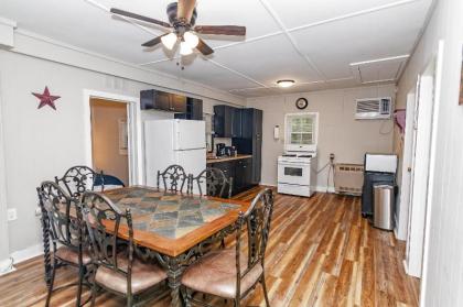 Camelback cottage - on ONE ACRE & near local attractions - image 11