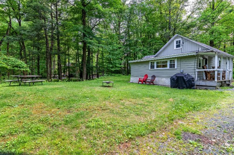 Camelback cottage - on ONE ACRE & near local attractions - image 6