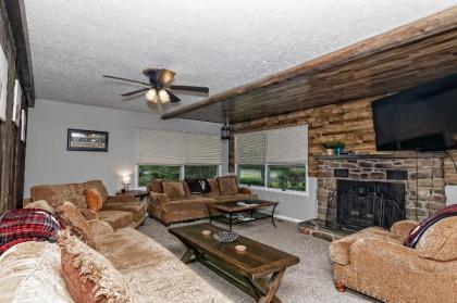 Camelback Rd Rancher- On ONE ACRE & near attractions - image 9