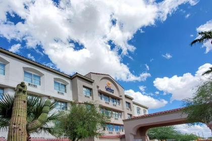 Comfort Inn & Suites Tempe Phoenix Sky Harbor Airport - image 12