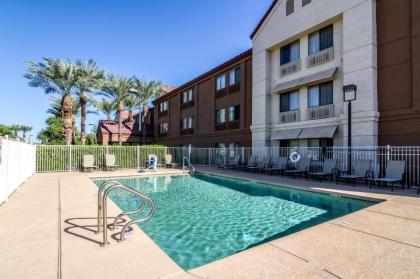 Red Roof Inn PLUS+ Tempe - Phoenix Airport - image 9