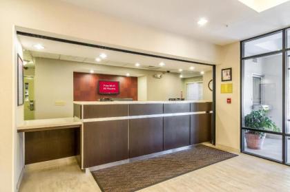 Red Roof Inn PLUS+ Tempe - Phoenix Airport - image 10