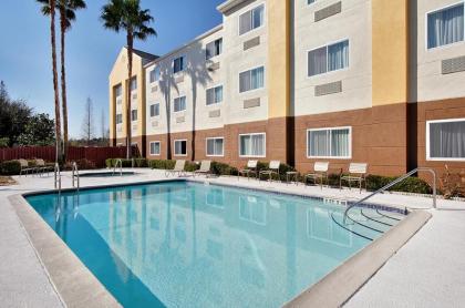 Fairfield Inn and Suites by Marriott Tampa North - image 10