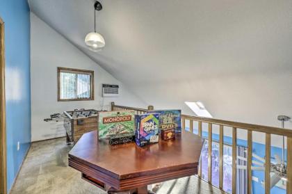 Stylish Tobyhanna Hideaway with Deck and Grill! - image 13