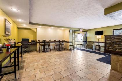 Quality Inn Traverse City by The Bay - image 7