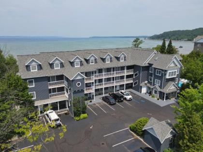 304 North Shore Inn - image 14