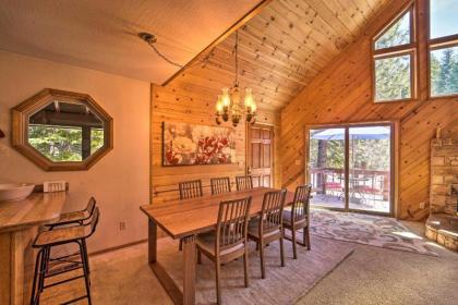 Airy Alpine Cabin with Deck 5 Mi to Donner Lake - image 8