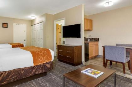 Comfort Suites At Sabino Canyon - image 12