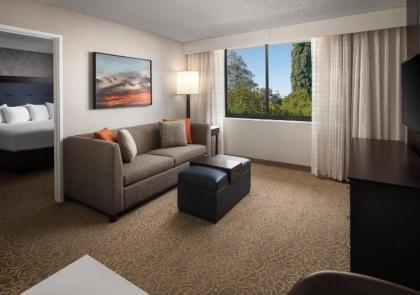 Embassy Suites by Hilton Tucson East - image 8