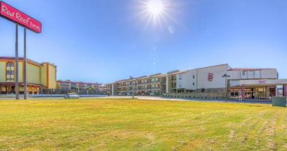 Red Roof Inn Tulsa - image 8