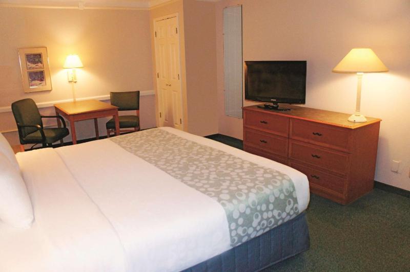 Travelodge by Wyndham Tuscaloosa - image 6