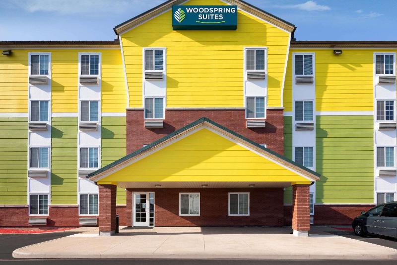 WoodSpring Suites Tyler Rose Garden - image 7