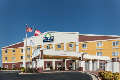 DAYS INN AND SUITES