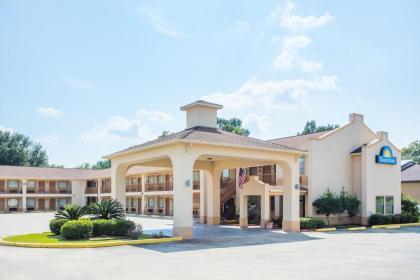 Days Inn by Wyndham Abbeville - image 9