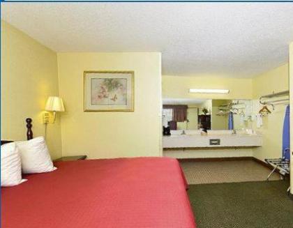 America's Best Value Inn and Suites - image 10