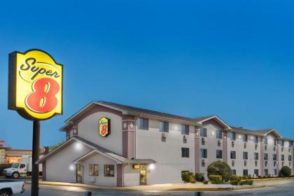 Super 8 by Wyndham Aberdeen MD - image 4