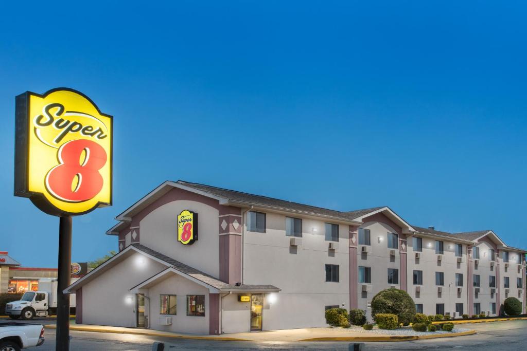 Super 8 by Wyndham Aberdeen MD - image 4