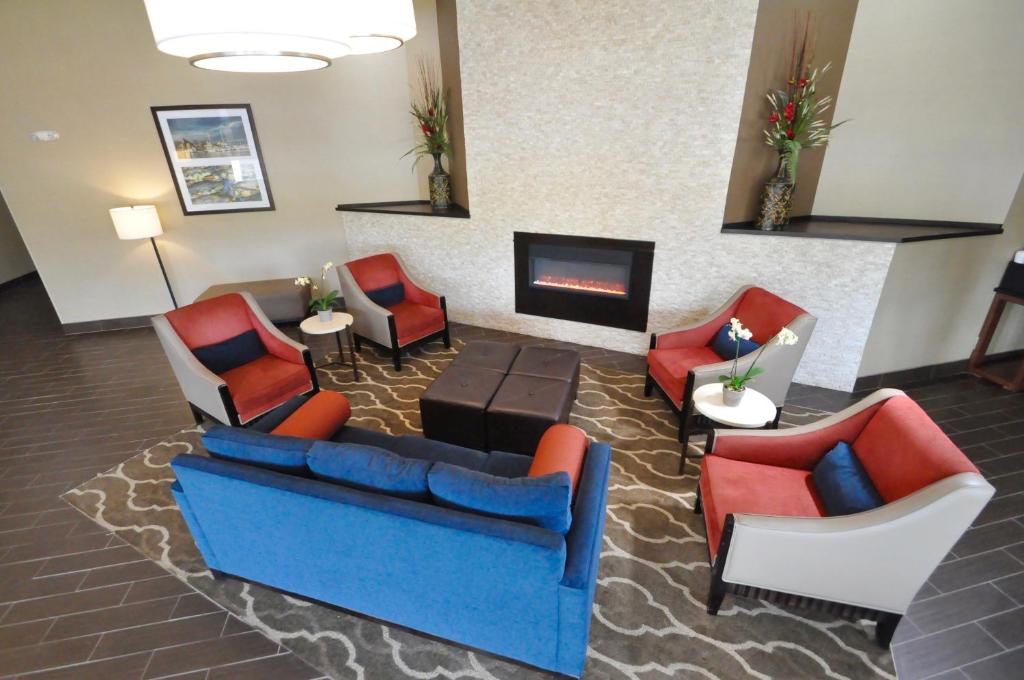 Comfort Inn & Suites Aberdeen - main image