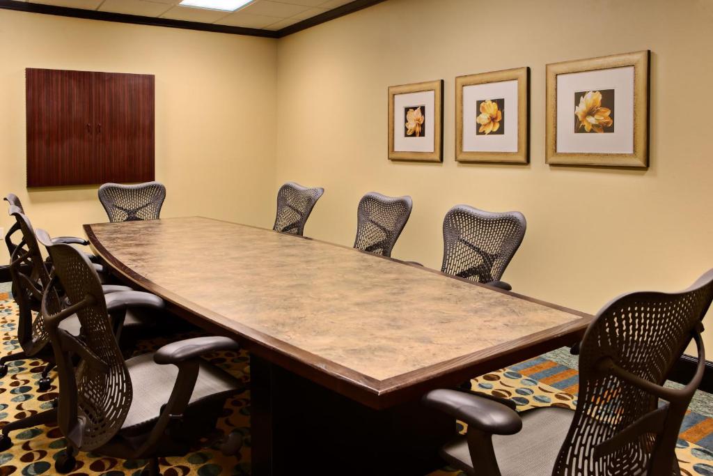 Hilton Garden Inn Abilene - image 3