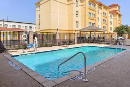 Candlewood Suites Abilene - image 3