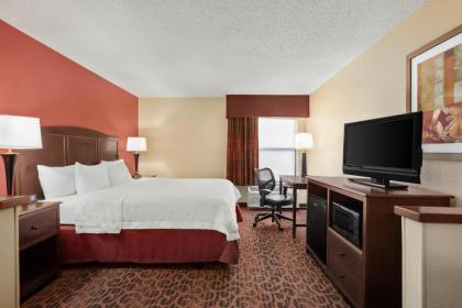 Hampton Inn Abilene - image 10