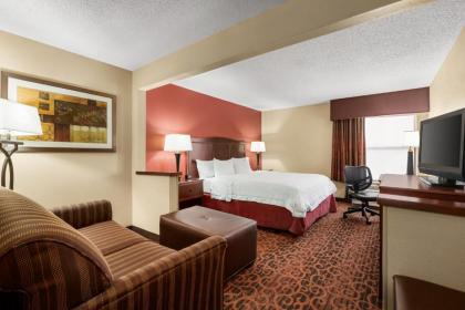 Hampton Inn Abilene - image 11