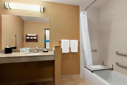 Hampton Inn Abilene - image 7