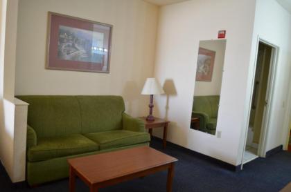 Americas Best Value Inn and Suites - Abilene Mall - image 14