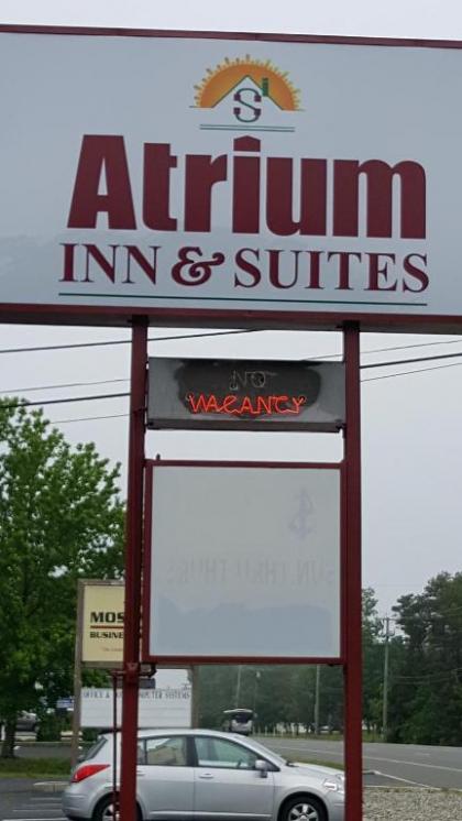 Atrium Inn & Suites - image 10