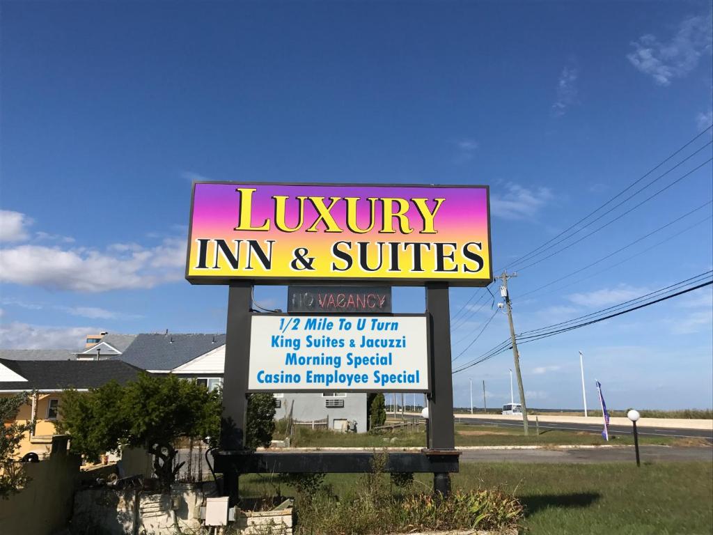 Luxury Inn - main image