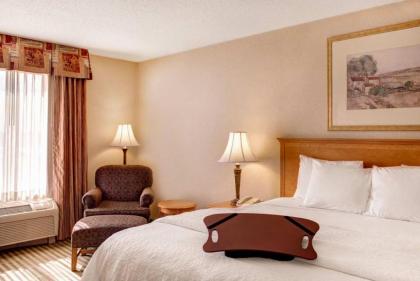 Hampton Inn & Suites Addison - image 12