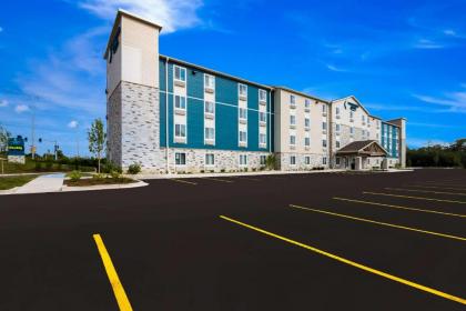 WoodSpring Suites Chicago Addison - image 1