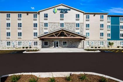 WoodSpring Suites Chicago Addison - image 2