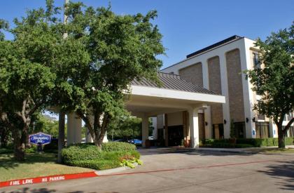 Hampton Inn Dallas-Addison - image 11