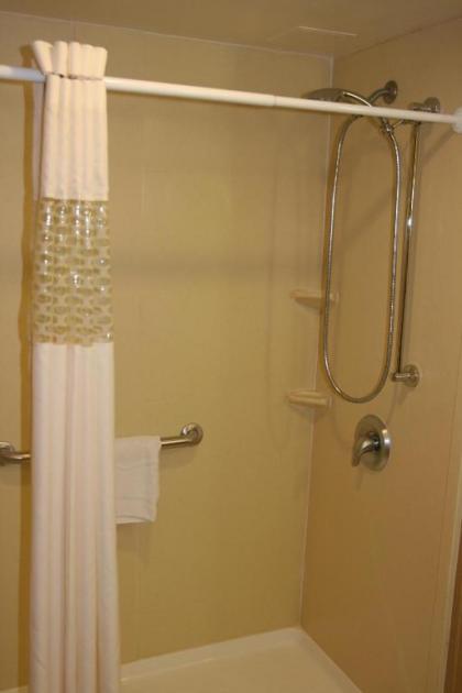 Hampton Inn Dallas-Addison - image 17