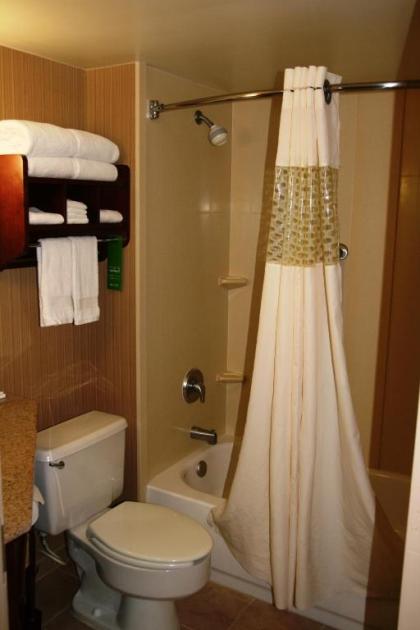 Hampton Inn Dallas-Addison - image 18