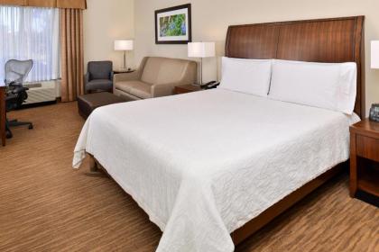 Hilton Garden Inn Addison - image 8