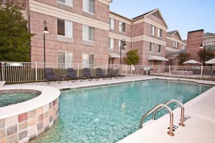 Hilton Garden Inn Addison - image 9