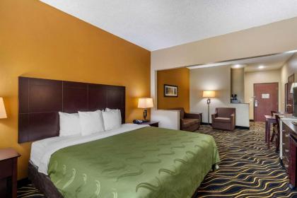 Quality Suites Addison-Dallas - image 15