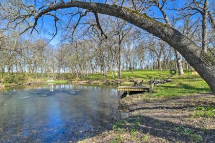 Raccoon River Retreat Indoor Pool and Outdoor Fun! - image 4