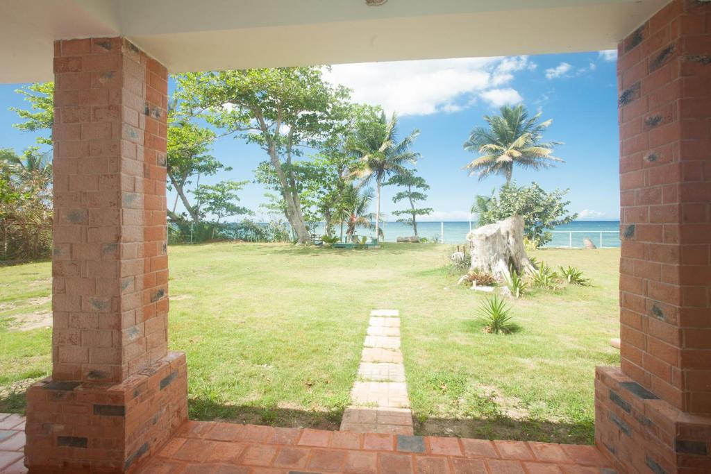 Beachfront Studio with air conditioning Alamar 1 - image 5