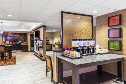 Hampton Inn Aiken - image 7