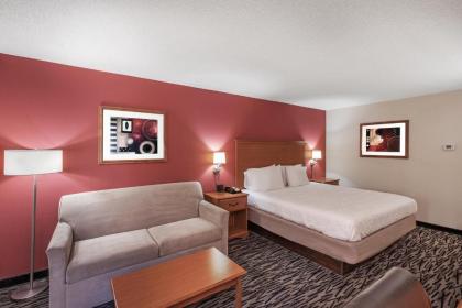 Hampton Inn Aiken - image 8