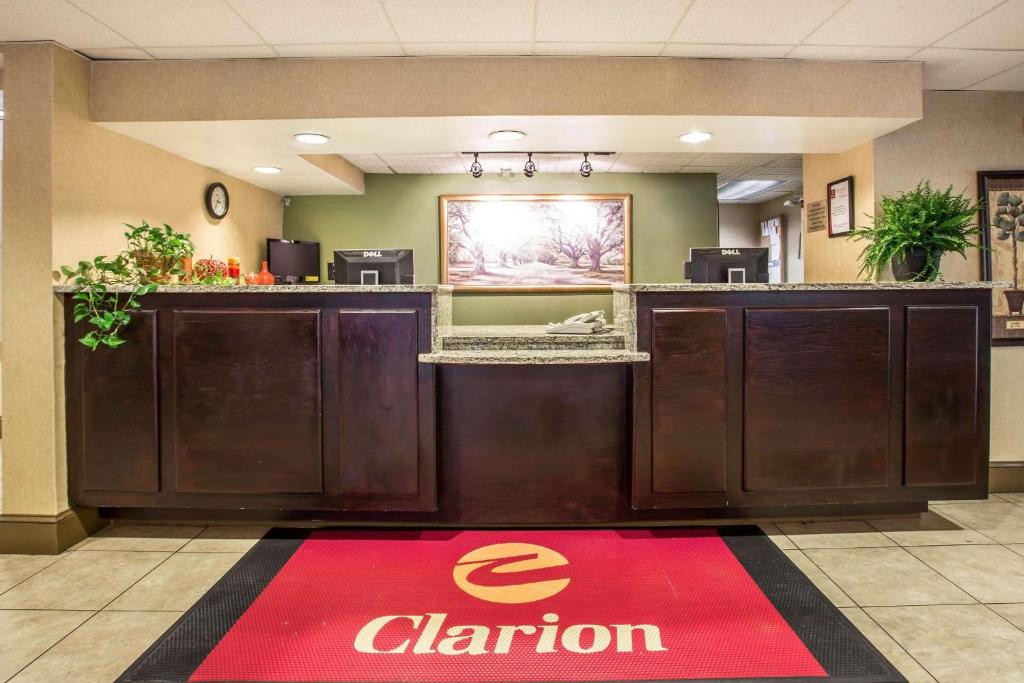 Clarion Inn & Suites Aiken - image 4