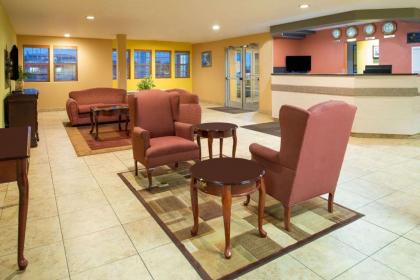 Days Inn & Suites by Wyndham Spokane Airport Airway Heights - image 6