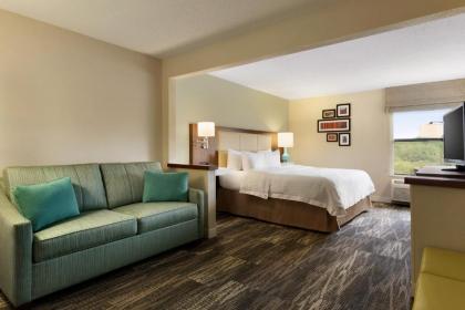 Hampton Inn Akron-Fairlawn - image 14